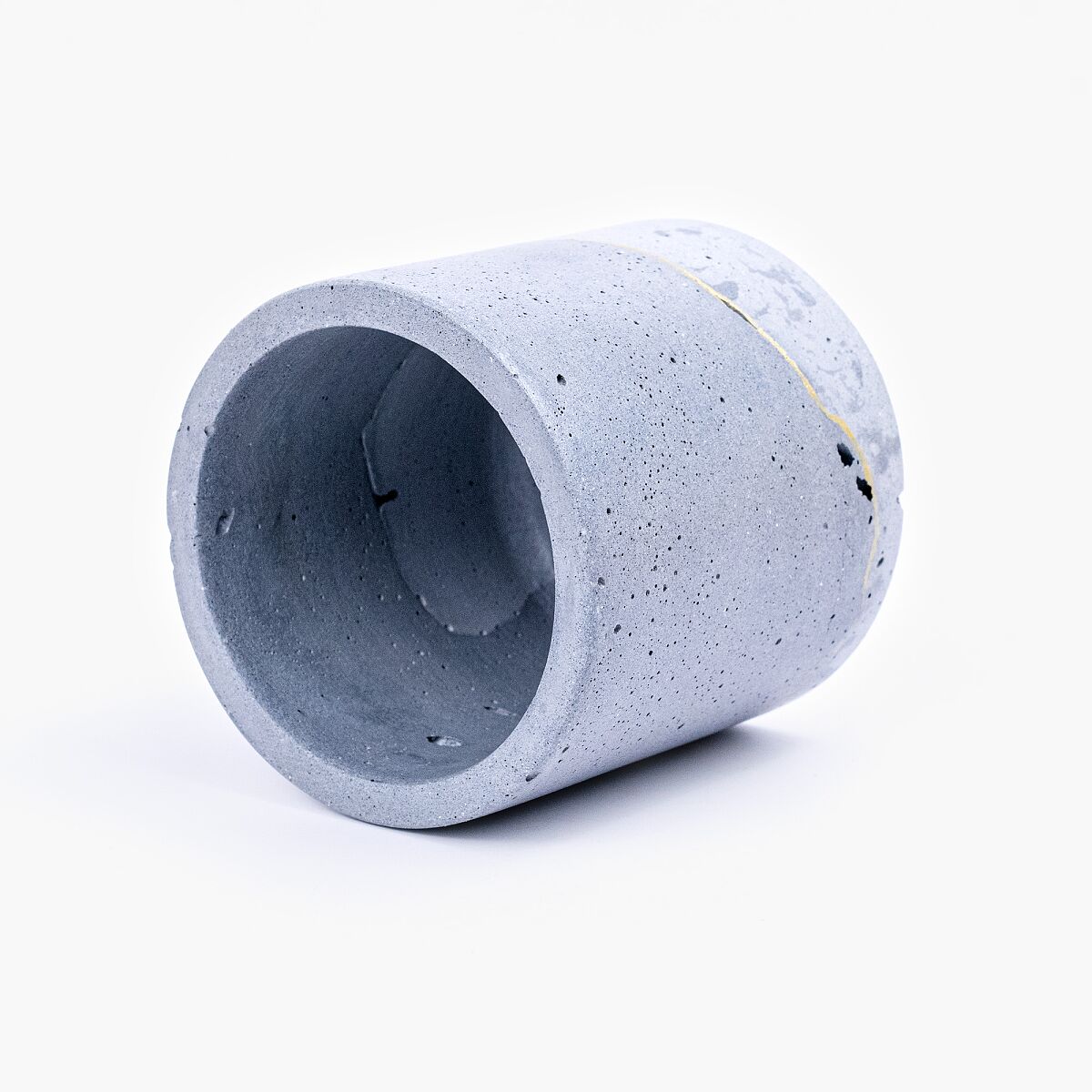 Raw Vein Holder
